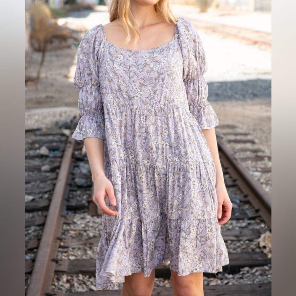 Sugarfox A California Company Purple Cream Floral mini Dress Size Small